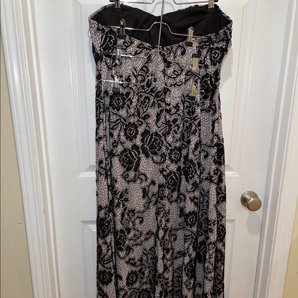 Strapless adorable dress size2X in great condition - Picture 2 of 4